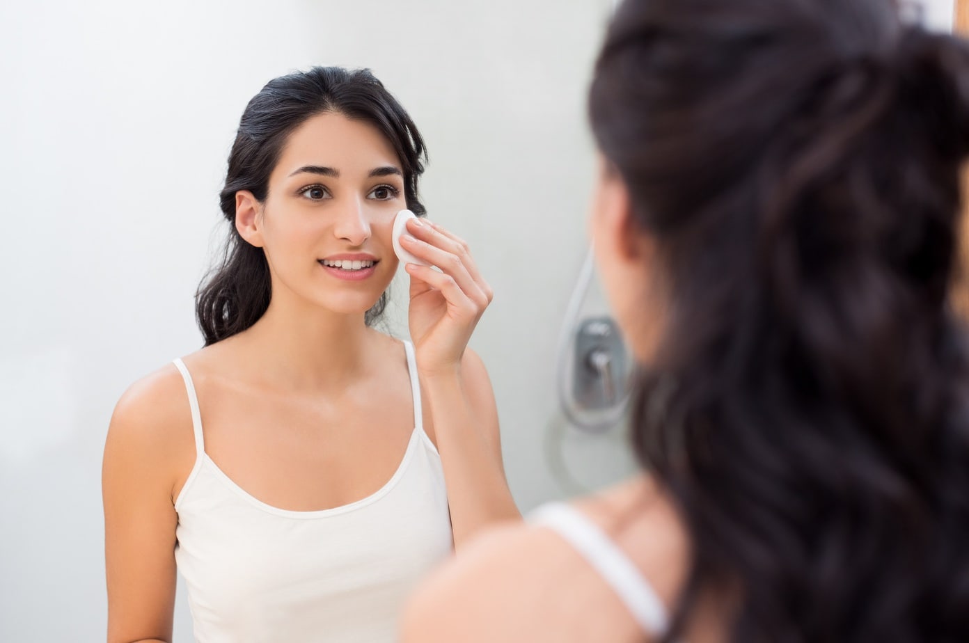 Washing your face with powder. 5 reasons to try this trick